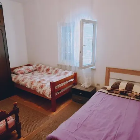 Lucija Apartment *
